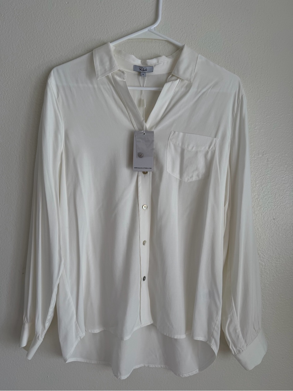 NWT Rails White Button-Down Long Sleeve Shirt